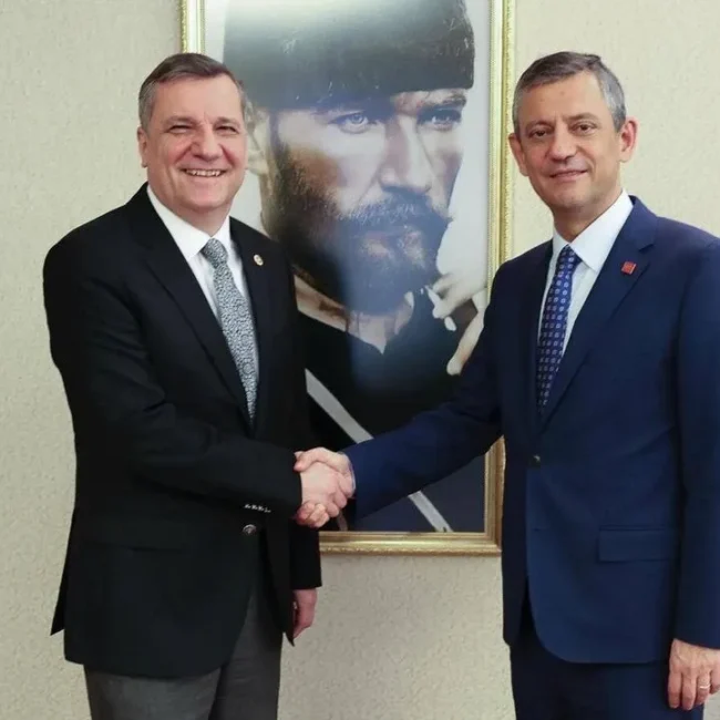 Çanakkale Milletvekili Özgür Ceylan, Yeni Parti'nin A takımında görev aldı